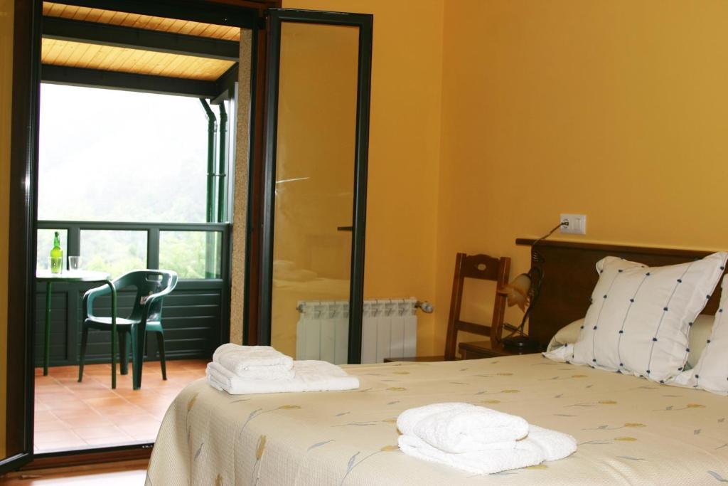 Hotel Restaurante Canero Pokoj fotografie